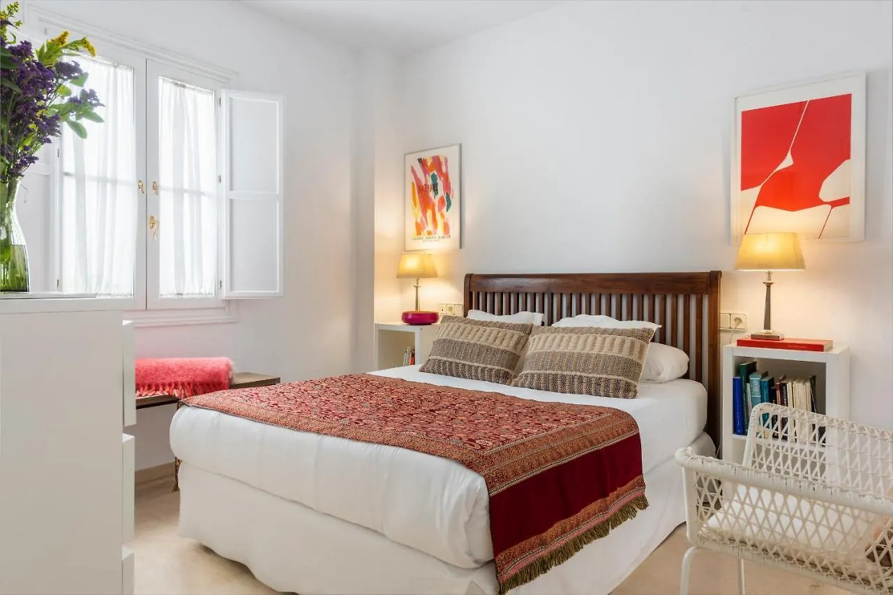 Genteel Home Conde de Ibarra Sevilla 0*,  España
